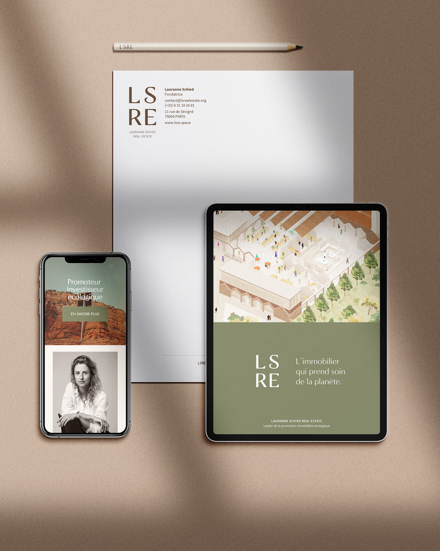 Papier en-tête, site mobile et brochure sur iPad LSRE